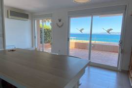 Apartment in 1st sea line with fantastic views over the bay of Palma