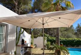 Rented Ibizan-style chalet with pool