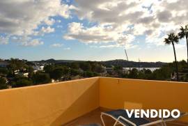 Villa mediterránea con preciosas vistas en zona tranquila