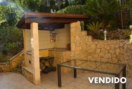 Villa mediterránea con preciosas vistas en zona tranquila