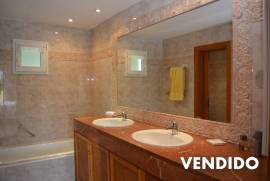 Villa mediterránea con preciosas vistas en zona tranquila