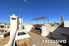 Una joya del casco antiguo con una impresionante terraza en la azotea