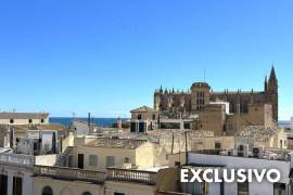 Una joya del casco antiguo con una impresionante terraza en la azotea