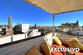 Una joya del casco antiguo con una impresionante terraza en la azotea