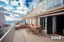 Renovated duplex with partial sea views